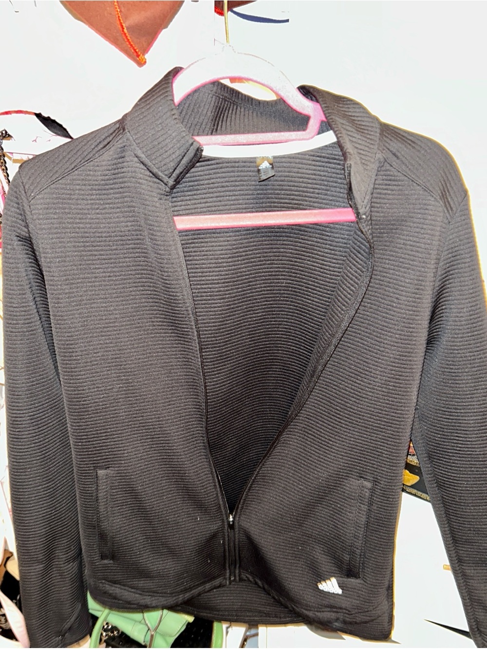 Adidas Track Jacket Womens Medium
Jacket Black Ribbed Zip with Thumbholes